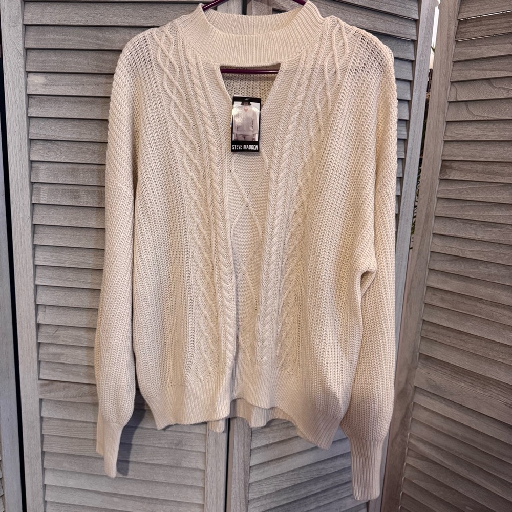 New Steve Madden Size XL Sweater Key Hole Pullover Mock Neck Cable Knit